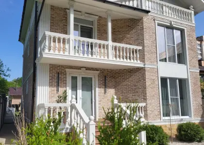 Дом, 350 м² - фото 1