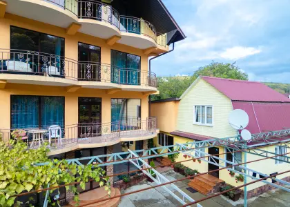 Гостиница - фото 1