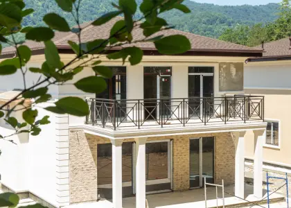 Дом в КП "Резиденция Ахштырь" - фото 1