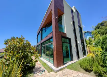 Дом, 256 м² - фото 1