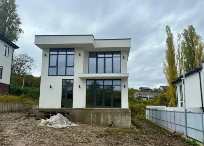 Дом, 176 м² - фото 1