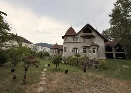 Дом, 330 м² - фото 1