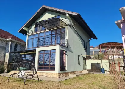 Дом, 285 м² - фото 1