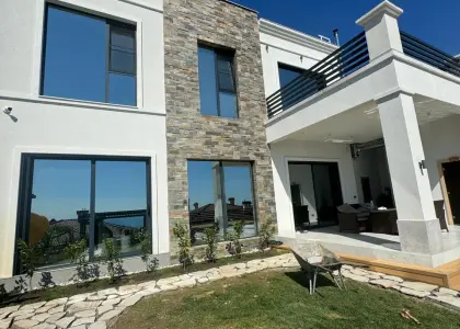 Дом, 355 м² - фото 1