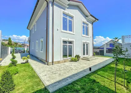 Дом в коттеджном городке, 180 м² - фото 1