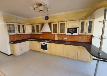 3-комнатная квартира, 143 м² - фото 1