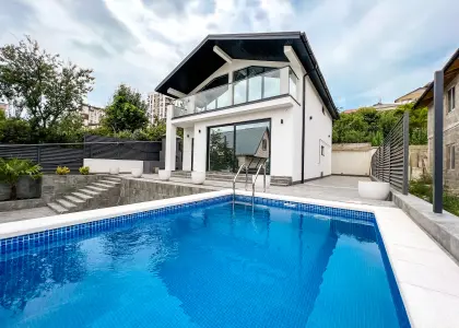 Дом, 200 м² - фото 1