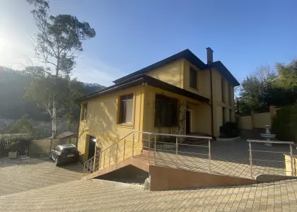 Дом, 200 м² - фото 1