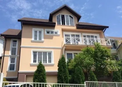 Дом, 350 м² - фото 1
