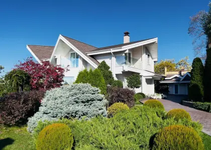 Дом, 350 м² - фото 1