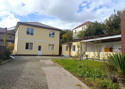 Дом, 200 м² - фото 1