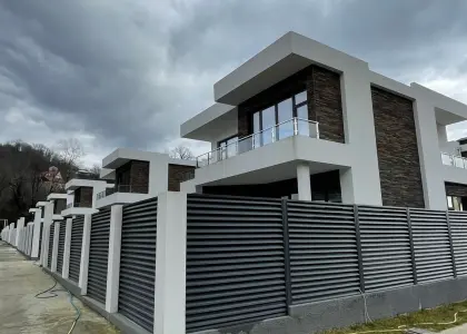 Дом в коттеджном городке, 221 м² - фото 1