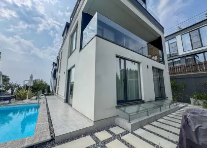 Дом в коттеджном городке, 290 м² - фото 1