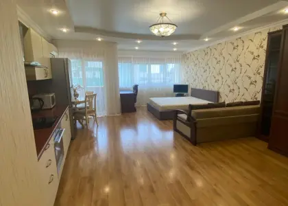 Квартира с ремонтом в центре! - фото 1