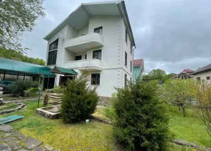 Дом, 237.2 м² - фото 1