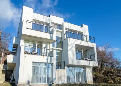 Дом, 350 м² - фото 1