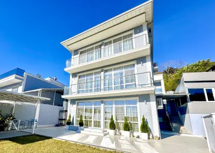 Дом, 200 м² - фото 1