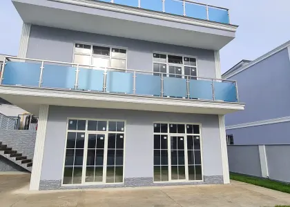 Дом в коттеджном городке, 260 м² - фото 1