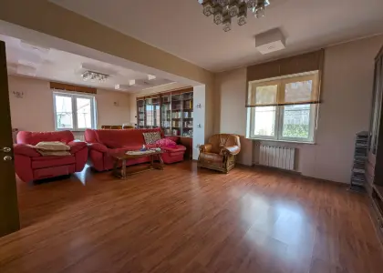 Дом, 320 м² - фото 1