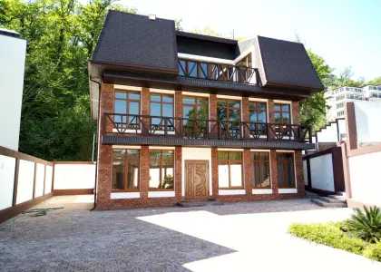 Дом в коттеджном городке, 430 м² - фото 1