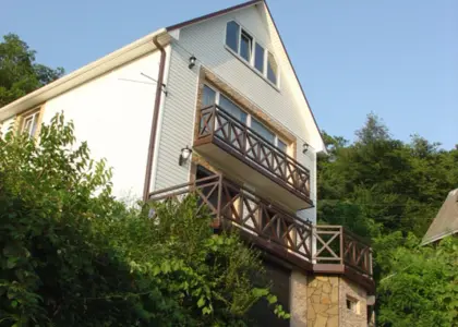 Дом, 220 м² - фото 1