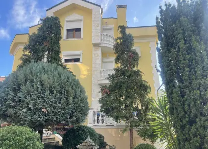 Дом, 580 м² - фото 1