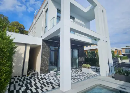 Стильная вилла у моря в Адлере - фото 1