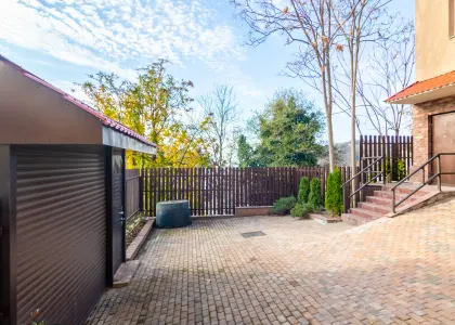 Дом, 475 м² - фото 1