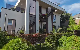 Дом в коттеджном городке, 300 м² - фото 1