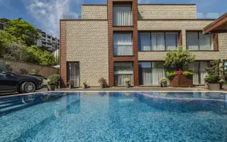 Дом, 308 м² - фото 1