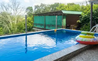 Дом с бассейном в Сочи - фото 1