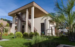 Дом в коттеджном городке, 300 м² - фото 1