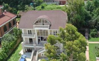 Дом, 425 м² - фото 1